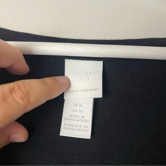 H&M Black Crew Neck Tee XL - Picture 4 of 5